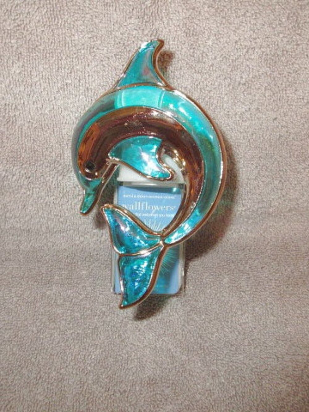 Bath & Body Works Wallflower Iridescent Dolphin Light Up Plug In Nightlight NWT